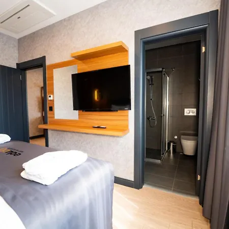 Hotel Educity And Atasehir