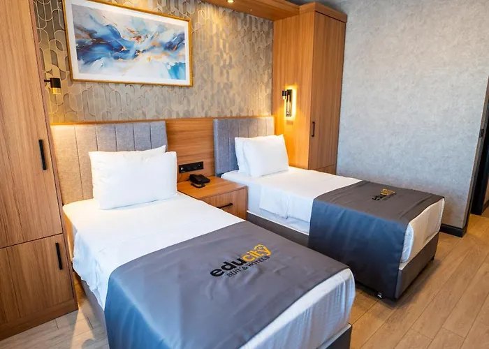 Hotel Educity &