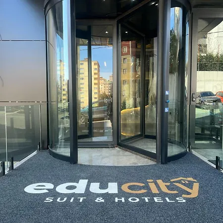 Hotell Educity And Atasehir 4*