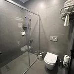Hotel Educity & 4*